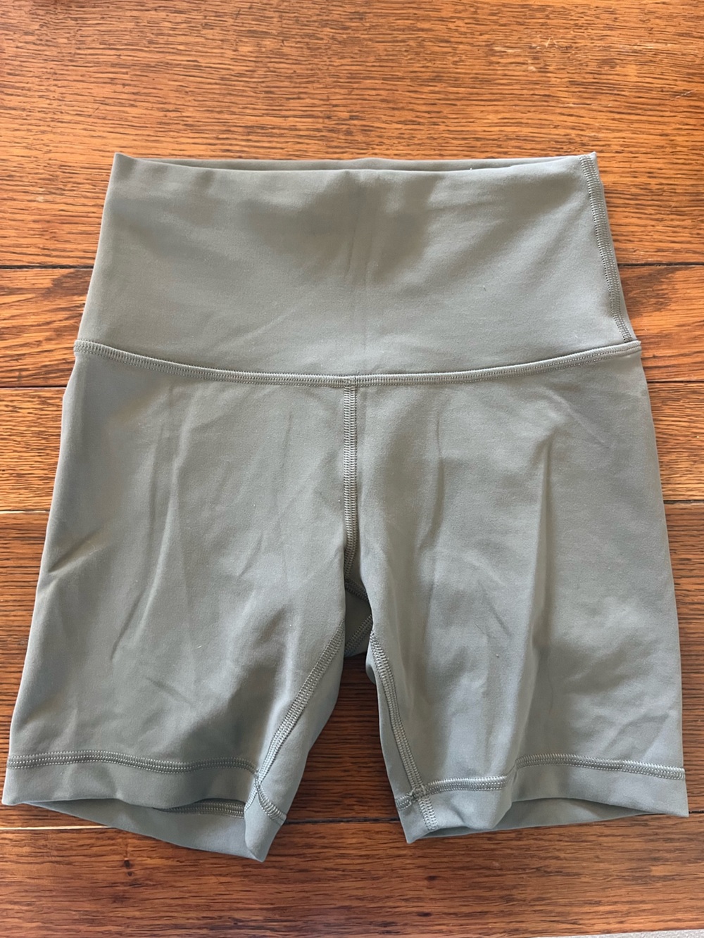 lululemon wunder train shorts 6” inseam